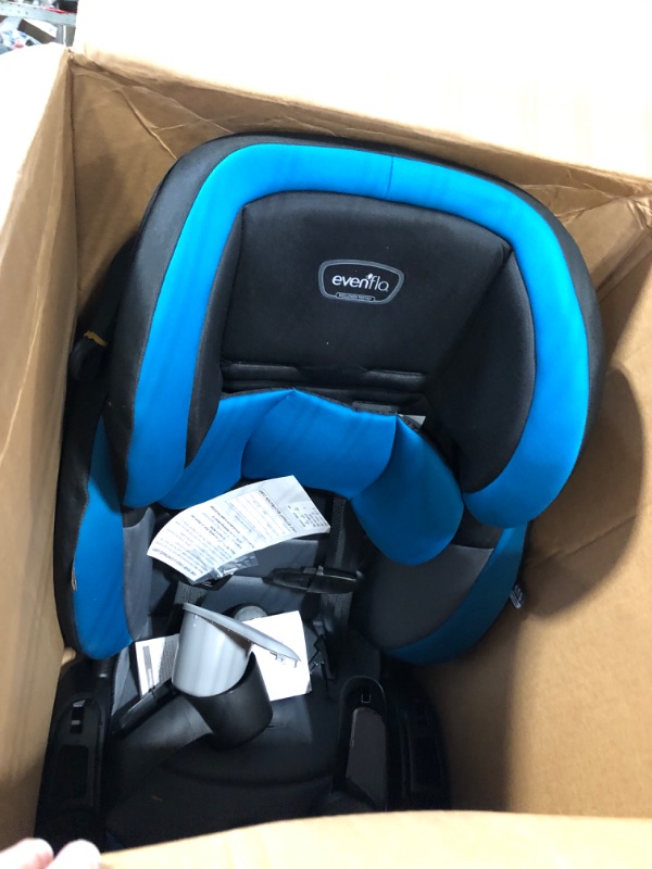 Photo 3 of Evenflo Maestro Sport Harness  Car Seat Palisade ***USED***BOOSTER SEAT NOT INCLUDED*** 