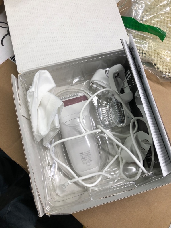 Photo 2 of **LIKE NEW**Braun Epilator Silk-épil 9 9-720, Hair Removal for Women, Wet & Dry, Womens Shaver & Trimmer, Cordless, Rechargeable Silk-epil 9-720