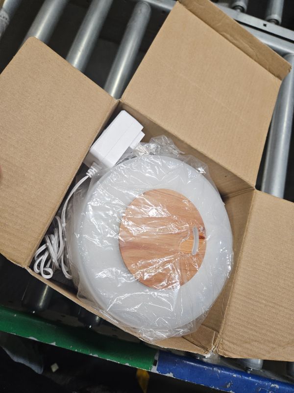 Photo 1 of **GOOD USED**Diffusers for Essential Oils Large Room, 500ML Essential Oil Diffusers for Home Bedroom Remote Ultrasonic Mist Aroma Diffusers Humidifier Wood Grain 7 Colors 14 Mood Lights 4 Timers Adapter (White) 01-wood Grain + White 500ML