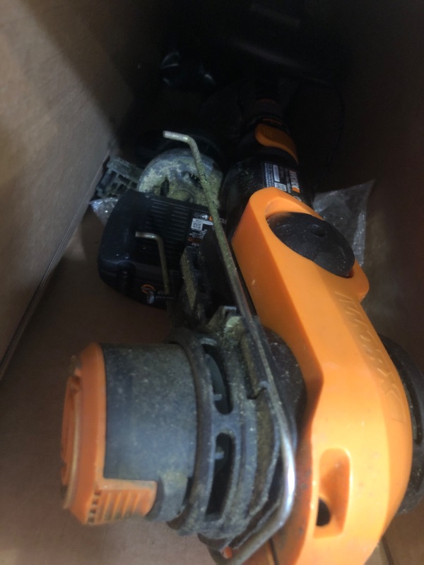 Photo 4 of ***MISSING PIECES//SOLD AS PARTS***
WORX 40V 13" Cordless String Trimmer & Turbine Leaf Blower Power Share Combo Kit - WG927 (Batteries & Charger Included)