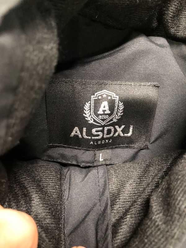 Photo 4 of ALSDXJ Men's Winter Warm Outerwear Vests Outdoor Travel Water Resistant Hooded Puffer Coats Sleeveless Pockets Jacket Large Black