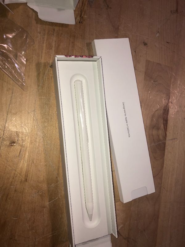 Photo 4 of **** Does not hold charge*** Apple Pencil (2nd Generation)