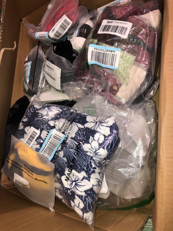 Photo 1 of ***AS IS / NO RETURNS -  FINAL SALE***
***BUNDLED BAG OF  ***

