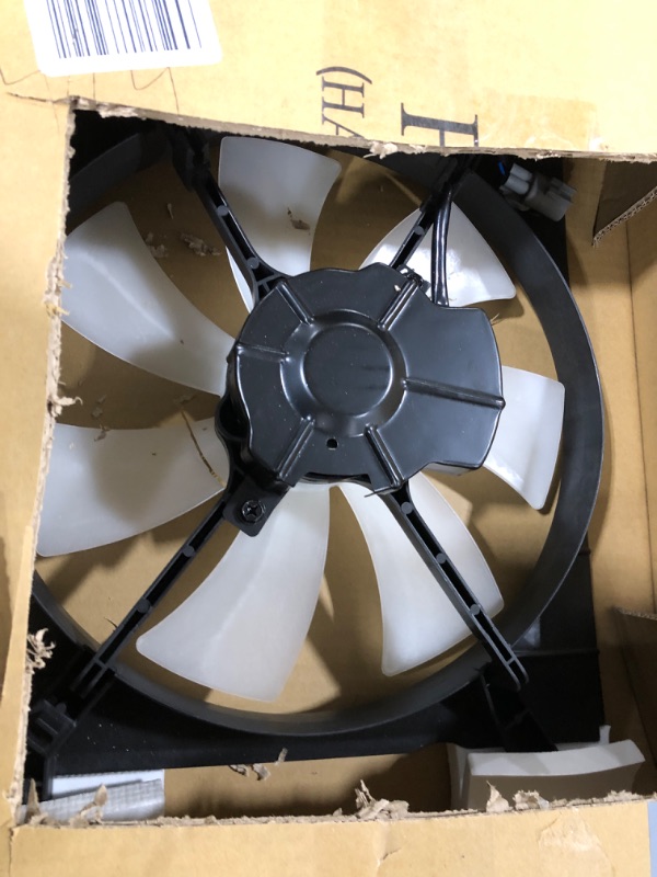 Photo 2 of Dorman  Passenger Side Engine cooling Fan Assembly compatible with Select Toyota Models