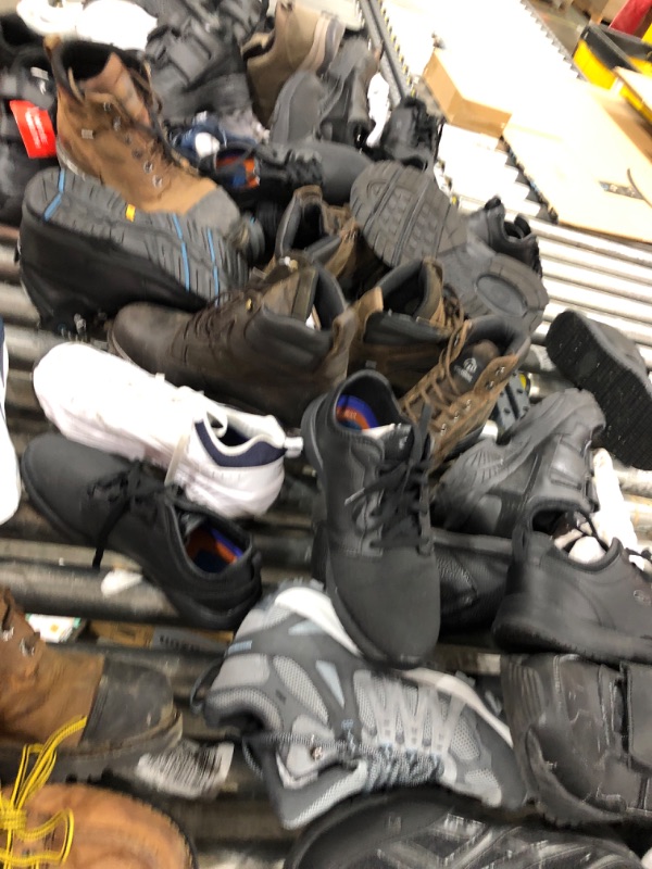 Photo 4 of LOT - BOOTS - VARIOUS SIZES AND STYLES 