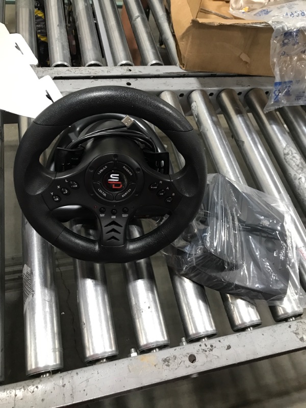 Photo 2 of Superdrive SV450 racing steering wheel with Pedals and Shifters Xbox Serie X / S, Switch, PS4, Xbox One, PS3, PC (programmable for all games)

