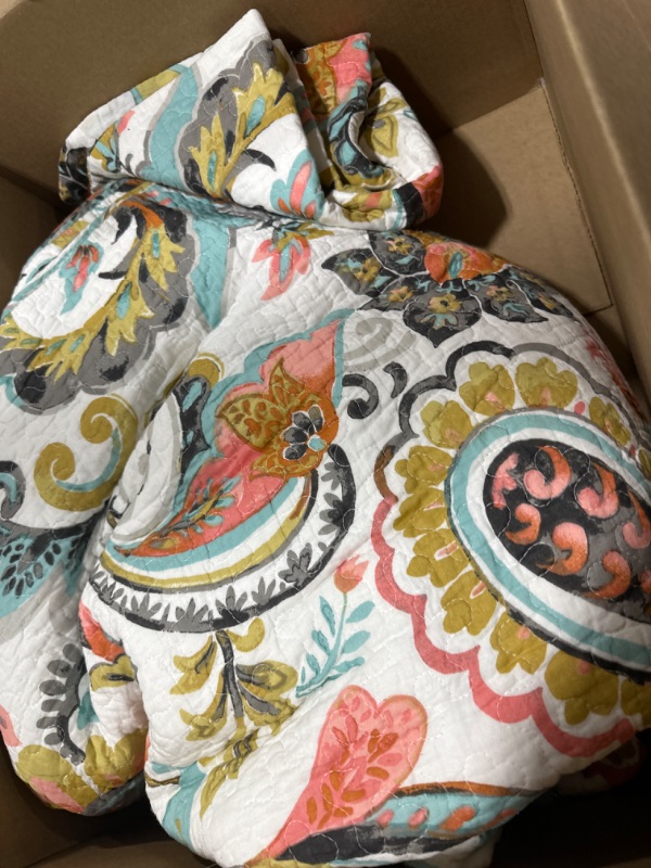 Photo 2 of Cotton Bedspread Quilt Sets Reversible Bedding Coverlet Sets Comforter Paisley Floral Bedspread (White Paisley Floral, Queen Size)
