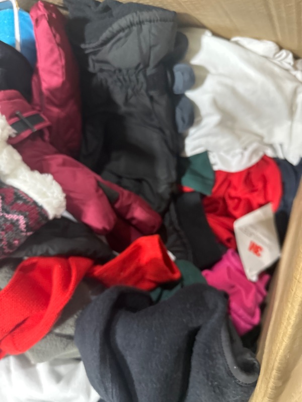 Photo 4 of Misc Box - Big 5 Clothing, Socks, Sports Clothing, Gloves, Snow Clothing