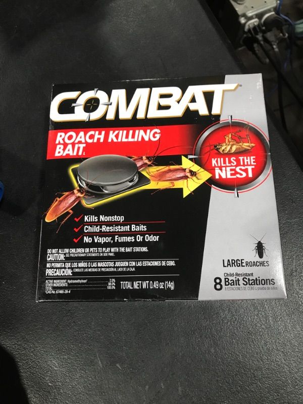 Photo 2 of Combat  Killing Bait, Roach Bait Station For Large Roaches, Kills The Nest, Child-Resistant, 8 Count