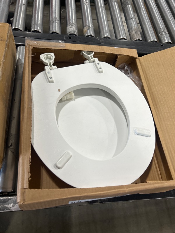 Photo 2 of Mayfair 15EC 000 Removable Soft Toilet Seat that will Never Loosen, ROUND - Premium Hinge, White 1 Pack Round - Premium Hinge White