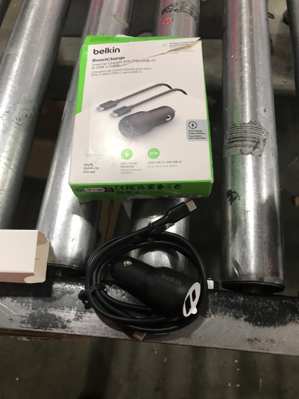 Photo 2 of Belkin Dual Car Charger with PPS and USB-C Cable