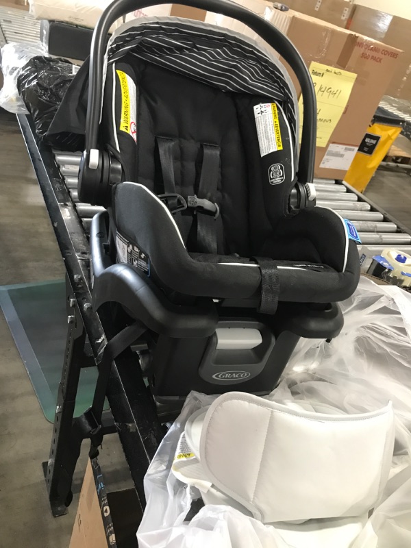 Photo 2 of Graco SnugRide 35 Lite LX Infant Car Seat, Studio
item is dirty