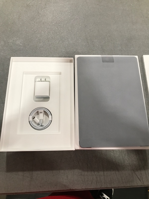 Photo 4 of Apple 2021 10.2-inch iPad (Wi-Fi, 64GB) - Silver WiFi 64GB Silver