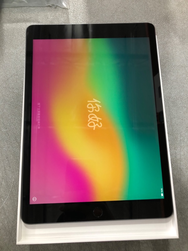 Photo 1 of Apple iPad (9th Generation): with A13 Bionic chip, 10.2-inch Retina Display, 256GB, Wi-Fi, 12MP front/8MP Back Camera, Touch ID, All-Day Battery Life – Space Gray WiFi 256GB Space Gray
