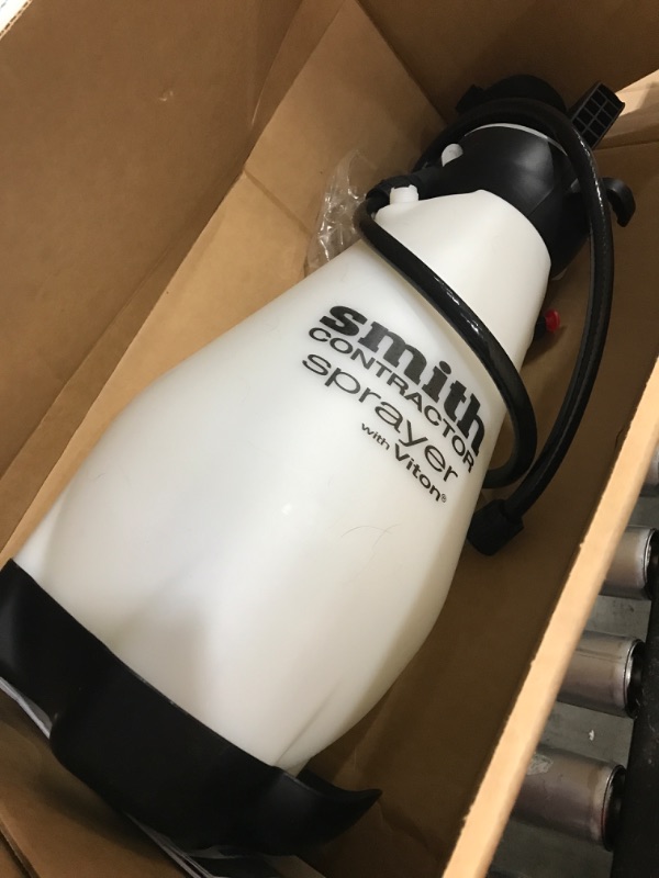 Photo 2 of Smith Contractor 190217 3-Gallon Sprayer for Weed Control, Cleaning and Fertilizing 3 Gallon