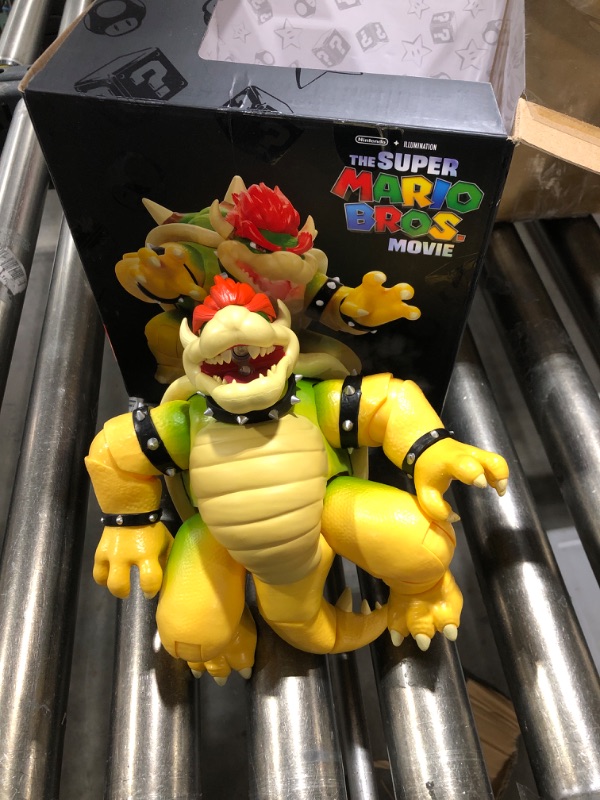 Photo 2 of The Super Mario Bros. Movie 7-Inch Feature Bowser Action Figure 