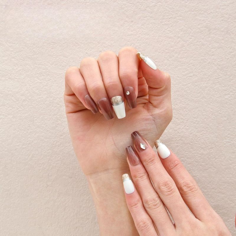 Photo 1 of Press On False Nails 24 piece gel nail set medium length press on nails (T-shaped: Ballet on the dance floor)
