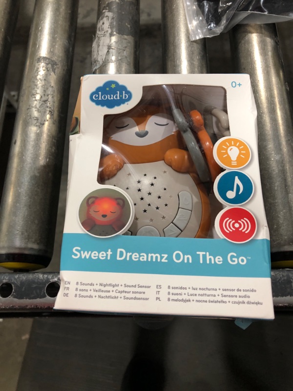 Photo 2 of Cloud b Travel Comforting Sound Machine w/Calming Light | 4 White Noise and 4 Lullabies | Re-Activating Smart Sensor | Sweet Dreamz On the Go™ - Fox Sweet Dreamz on the Go - Fox