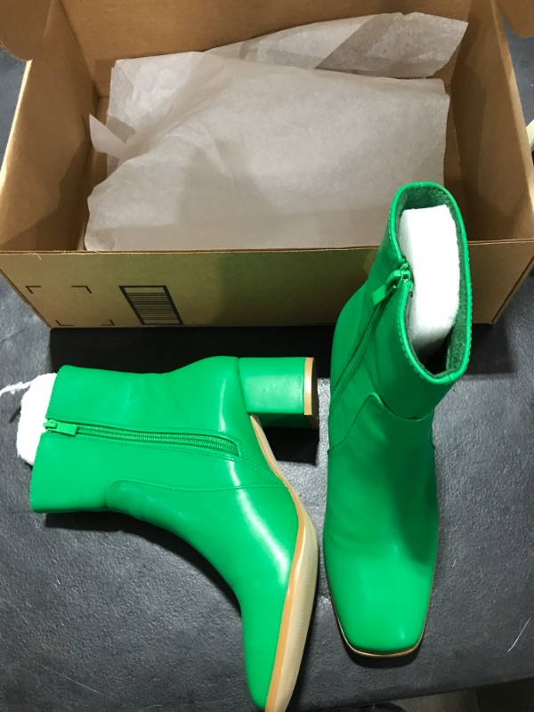 Photo 2 of WOMENS GREEN BOOTS 8.5