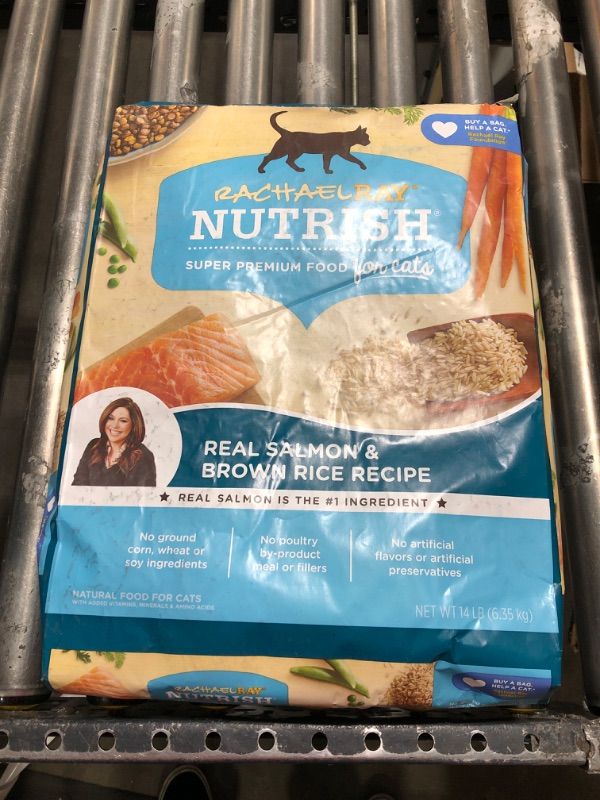 Photo 1 of Rachael Ray Nutrish Natural Salmon & Brown Rice Recipe Dry Cat Food, 14-lb bag (Best if used by July, 2024)