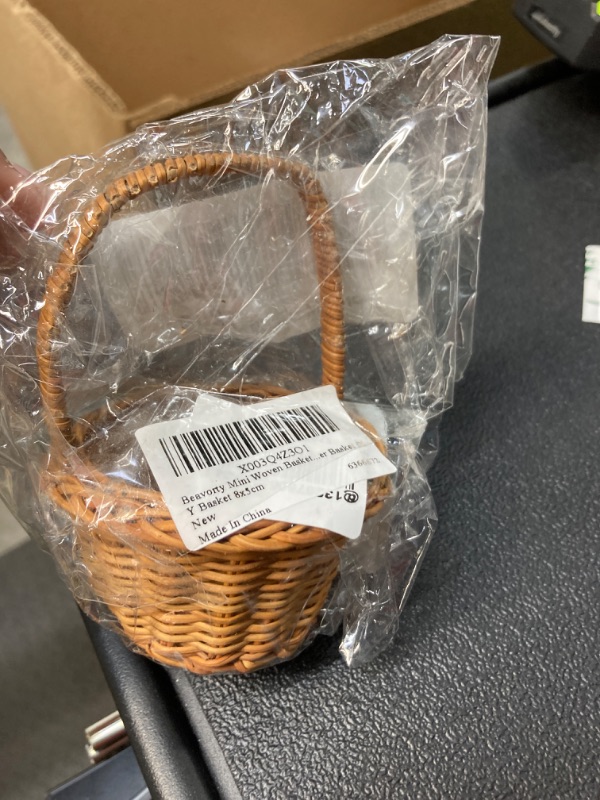 Photo 2 of Beavorty Mini Woven Baskets with Handles Farmhouse Storage Basket for Party Favors Crafts Decor Wedding Girls Flower Basket DIY Basket 8x5cm 8x10cm