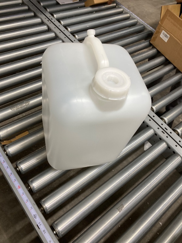 Photo 2 of 5 Gallon Plastic Hedpack with cap 1 White