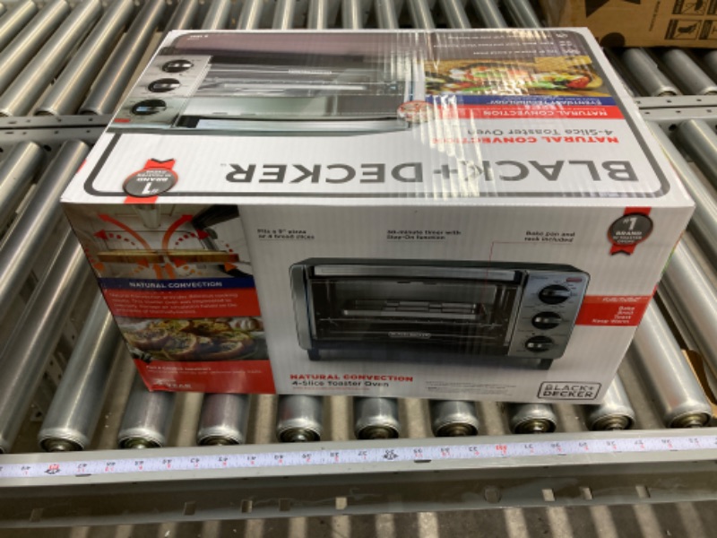 Photo 2 of Black & Decker 4-Slice Toaster Oven TO1750SB