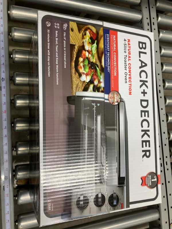 Photo 3 of Black & Decker 4-Slice Toaster Oven TO1750SB