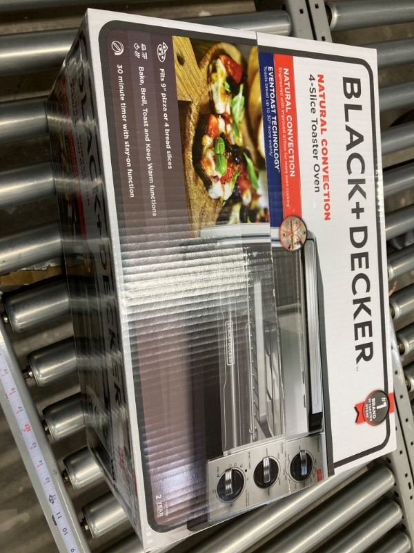 Photo 2 of Black & Decker 4-Slice Toaster Oven TO1750SB