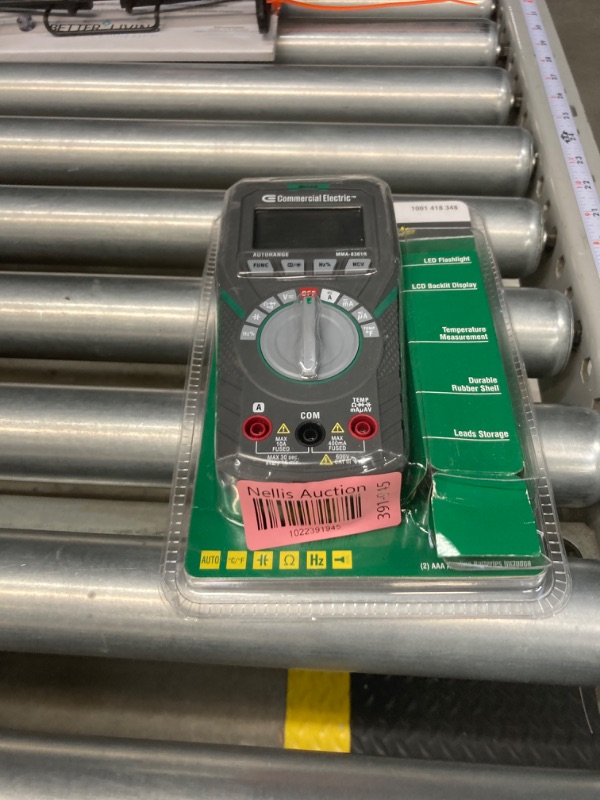 Photo 1 of Auto Ranging Multimeter 600V