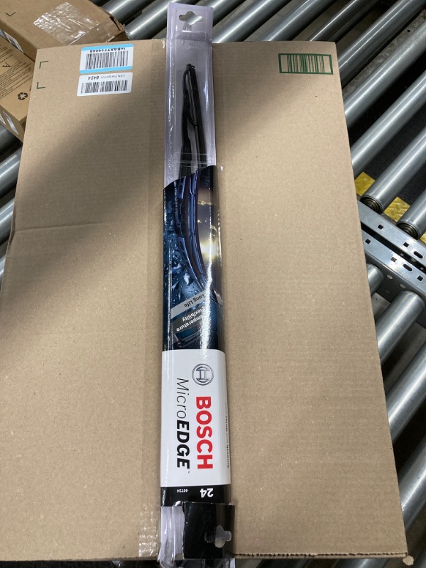 Photo 3 of BOSCH 40724 MicroEdge Conventional Wiper Blade; 24" - Single
