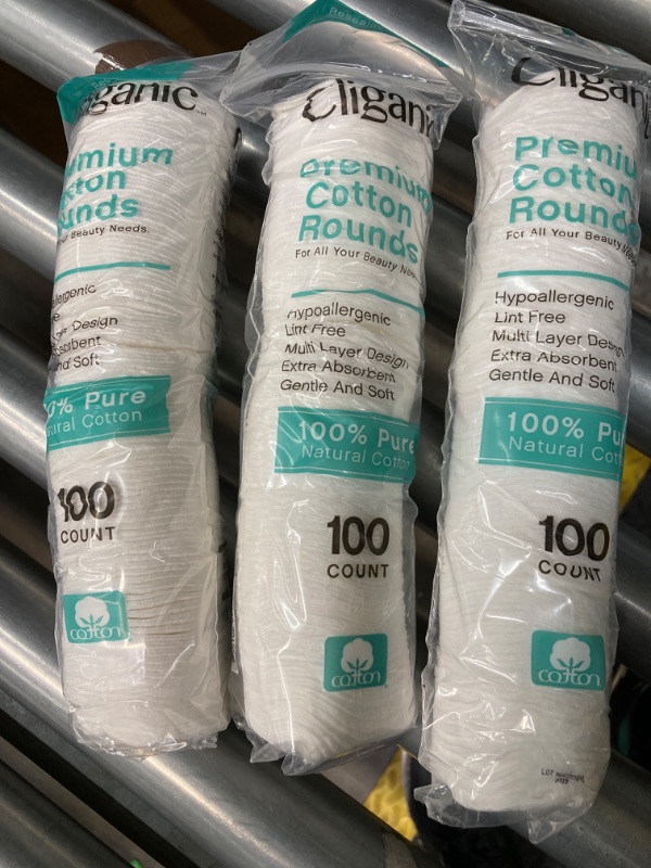 Photo 1 of Cliganic Cotton Rounds (300) Count