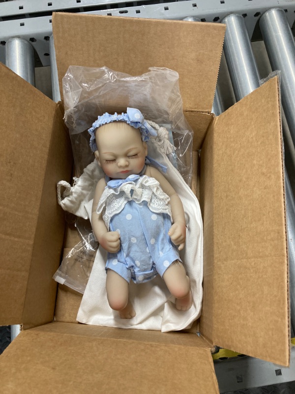 Photo 2 of TERABITHIA Mini 10" Realistic Reborn Baby Girls Dolls Silicone Full Body Newborn Twins Washable
