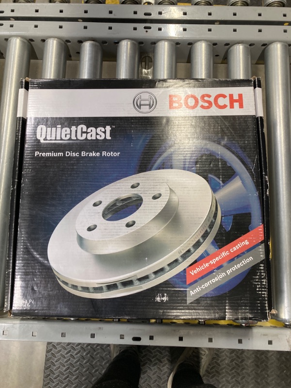 Photo 1 of BOSCH 42011150 QuietCast Premium Disc Brake Rotor - Compatible With Select Audi Q7; Porsche Cayenne; Volkswagen Touareg; FRONT LEFT; 1 PACK