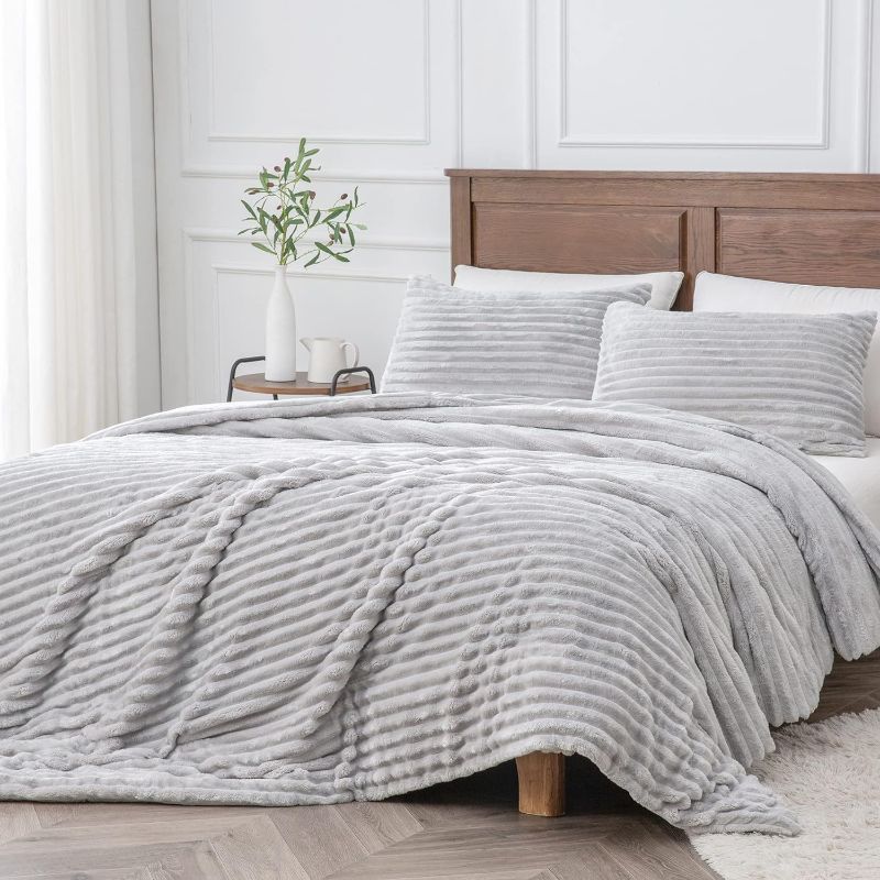 Photo 1 of 
BEDELITE Fleece Queen Comforter Set -Super Soft & Warm Fluffy Grey Bedding, Luxury Fuzzy Heavy Bed Set for Winter with 2 Pillow Cases