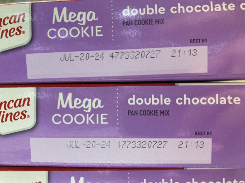 Photo 2 of ***EXP 07/20/2024*** Duncan Hines Mega Cookie Double Chocolate Chunk Pan Cookie Mix, 8.4 oz (Pack of 4)