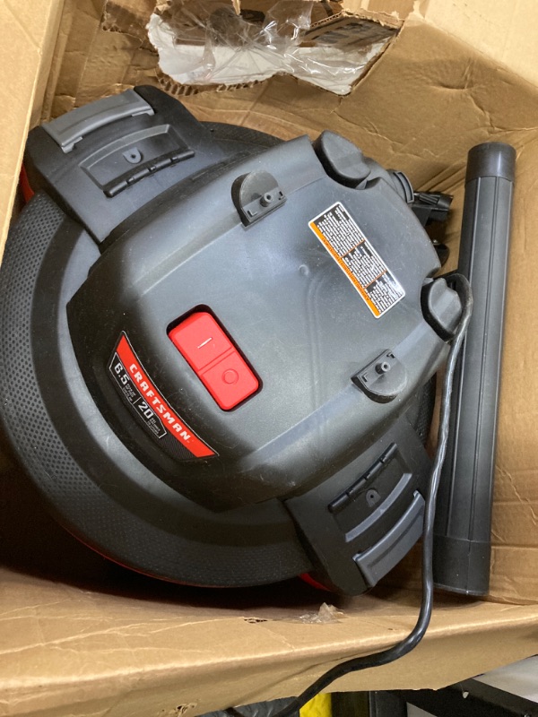 Photo 2 of CRAFTSMAN CMXEVBE17596 20 Gallon 6.5 Peak HP Wet/Dry Vac, Heavy-Duty Shop Vacuum with Attachments