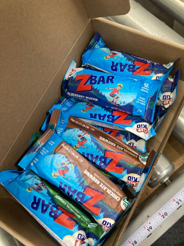 Photo 2 of CLIF Kid Zbar - Variety Pack - Soft Baked Whole Grain Snack Bars - USDA Organic - Non-GMO - Plant-Based - 1.27 oz. (18 Count) 3 packs 