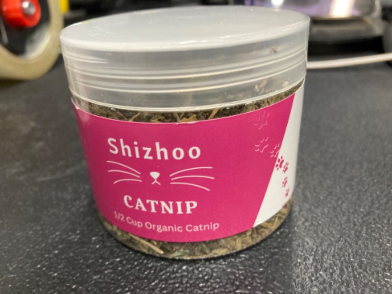 Photo 2 of 100% Natural Catnip for Cats & Kittens Premium Organic Blend to Energize and Excite Cats, Safe for Cat Play, Training, Refillable Catnip Toys, Cat Tree and Cat Bed (1/2 Cup, 4 Ounces)