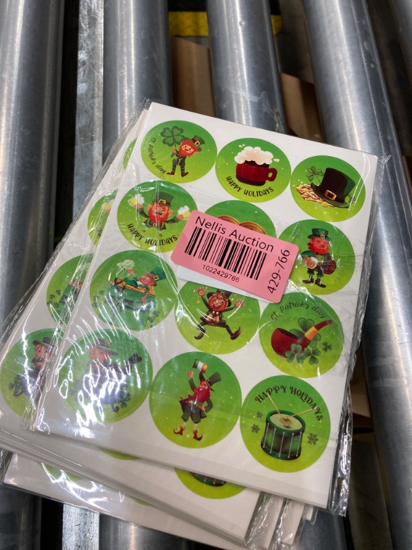 Photo 2 of 192PCS St.Patrick's Day Stickers Lucky Shamrock Clover Hat Irish Day Themed Sticker,Reward Stickers Kids Self-Adhesive Seals Labels Kids St.Patrick's Day Party Game Activities Favors Supplies Gifts 8 pcks