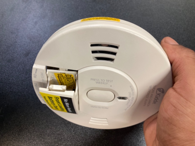 Photo 3 of ***SEE COMMENTS***Kidde Hardwired Smoke & Carbon Monoxide Detector, Battery Backup, Interconnectable, LED Warning Light Indicators