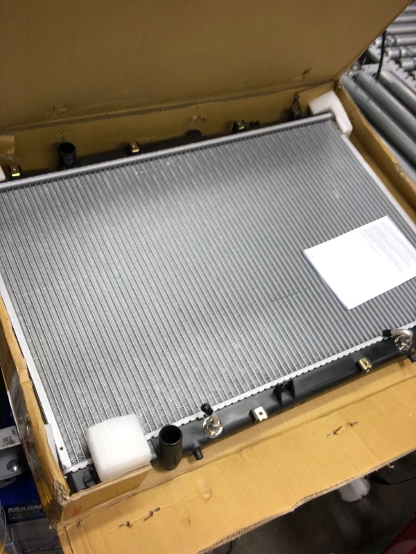 Photo 2 of Denso 221-3232 Radiator