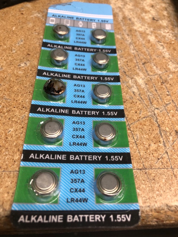 Photo 1 of 10 1.55 v alkaline batteries