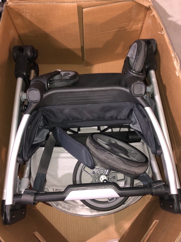 Photo 3 of (NON-REFUNDABLE) UPPAbaby Minu V2 Travel Stroller/Lightweight, Portable Design/One-Hand Fold/Shoulder Strap and Leather Bumper Bar Included/Stella (Grey Mélange/Silver Frame/Chestnut Leather)
