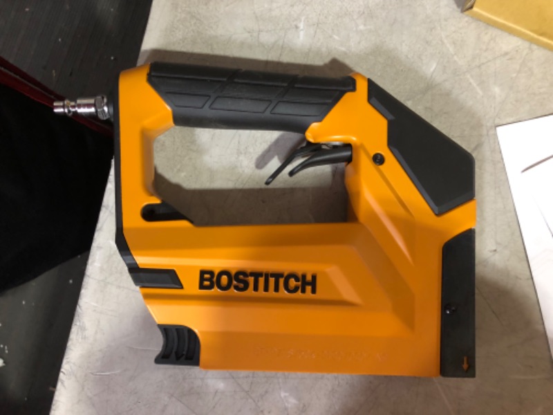 Photo 9 of ***DAMAGED - UNTESTED - SEE COMMENTS***
Bostitch BTFP02012 6 Gallon Pancake Compressor and Bostitch 20-Gauge 3/8-in Narrow Crown Finish Pneumatic Stapler Combo