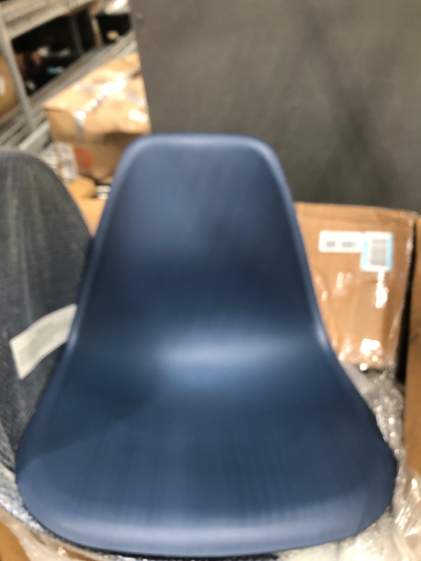 Photo 2 of dsw blue seat