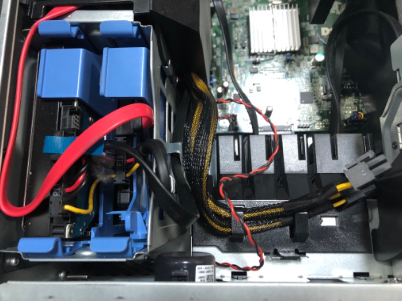 Photo 1 of Dell Precision T5810 Workstation Server,Xeon E5 1620 v3 3.5GHz, 256GB SSD+4TB HDD, 16GB RAM, 4GB Nvidia Quadro K2200 4K Graphics Card, USB 3.0, WiFi, Bluetooth, Windows 10 Pro (Renewed)