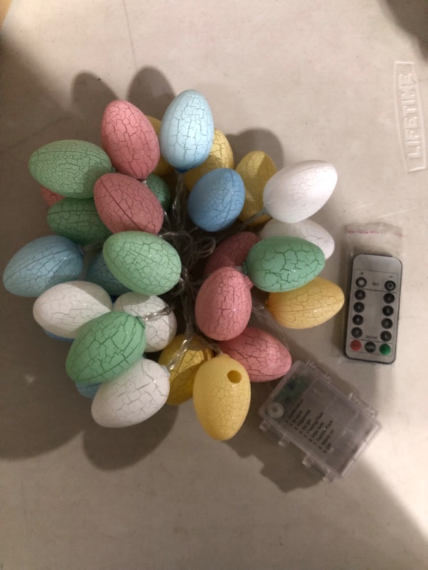 Photo 1 of ***USED*ONE EGG HAS A SMALL HOLE*PICTURED***
JOYIN 15.5 Feet Easter String Lights Decorations, 30 Led Easter Eggs Battery Operated Fairy String Lights, Garland Decor for Home Party Indoor Outdoor Tree Bedroom Easter Hunt