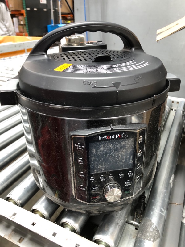 Photo 2 of ***SEE NOTES***Instant Pot Pro (8 QT) 10-in-1 Pressure Cooker, Slow Cooker, Rice/Grain Cooker, 