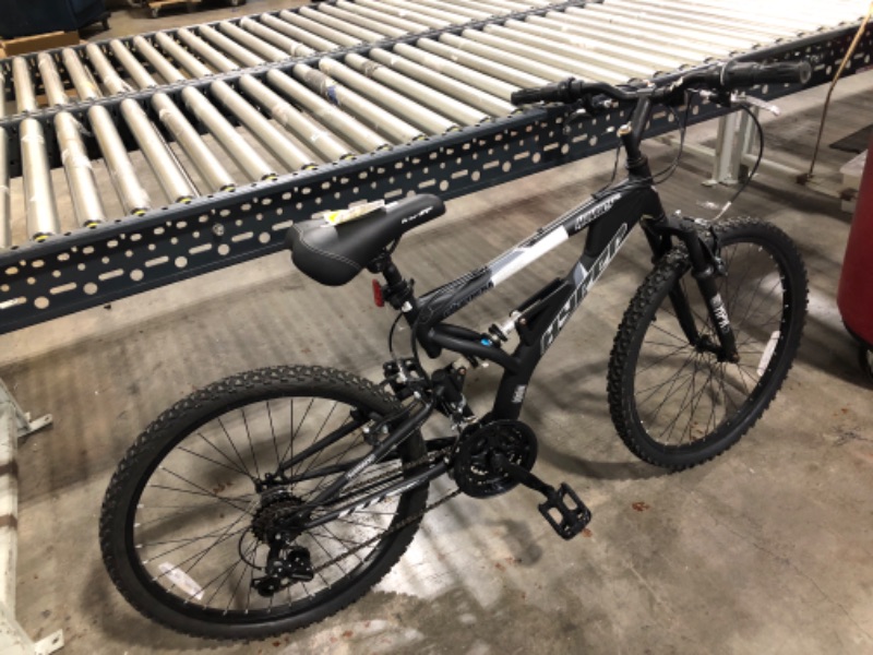 Photo 2 of Hyper 24 Boy S Havoc Mountain Bike Black Recommended Ages 10 to 14 Years Old
